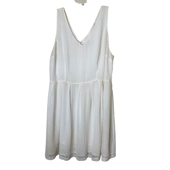 BB Dakota White Dress Sleeveless Textured Swiss Dot V-Neck Plus Size 18 - Picture 1 of 7